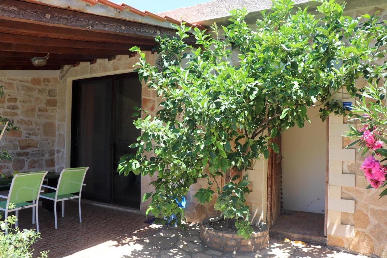 Villa MARIA-Triopetra Esterno foto